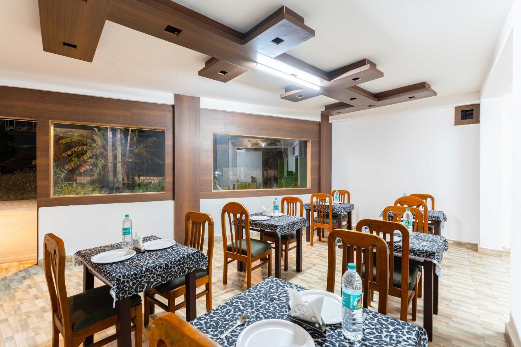 Treebo Regalia Comforts, 15 Mins From Abbey Waterfall Hotel Madikeri Exterior photo